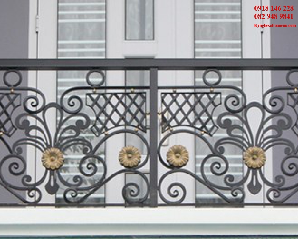 Lan can mỹ nghệ L24