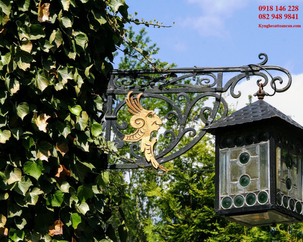 TRỤ ĐÈN MỸ THUẬT B13