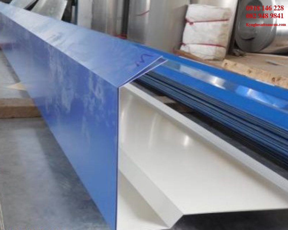 Máng xối công trình M6