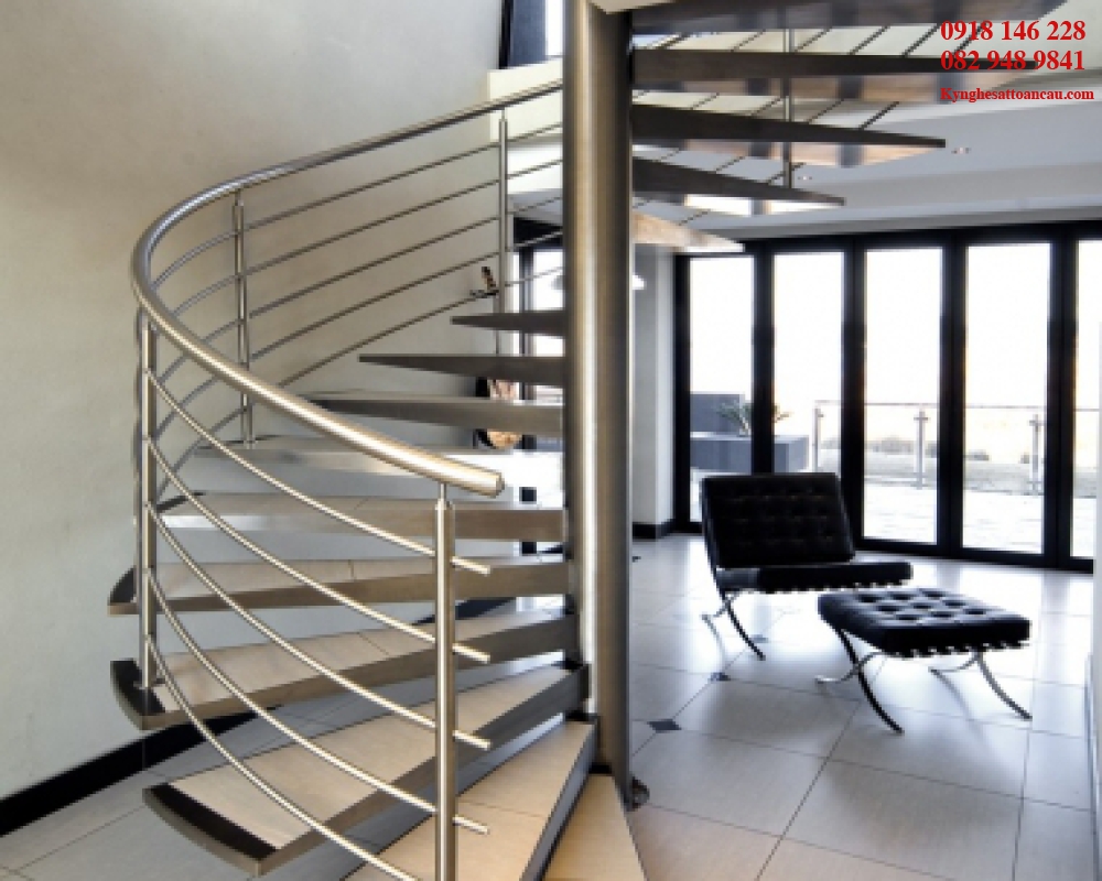 Cầu thang xoắn ốc CTX02