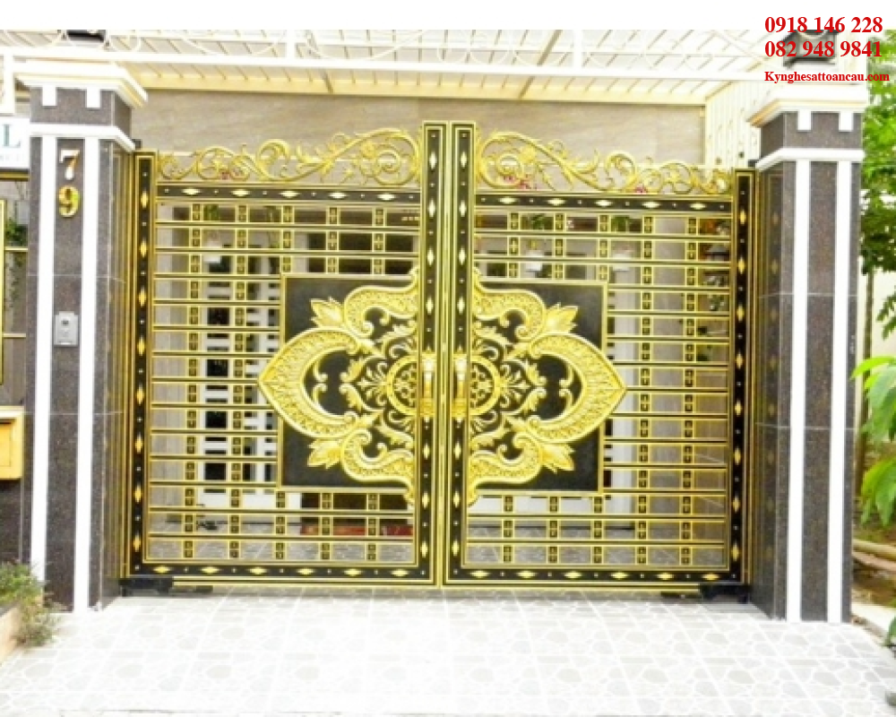 Cửa cổng nhôm đúc 003