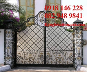 Cửa cổng sắt mỹ thuật CCS19