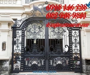 Cổng sắt mỹ thuật 01
