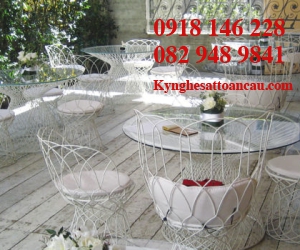 BÀN GHẾ SẮT MỸ THUẬT HK7