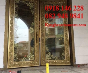 CỬA NHÔM ĐÚC ĐẸP C18