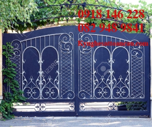 Cửa cổng sắt mỹ thuật CCS68