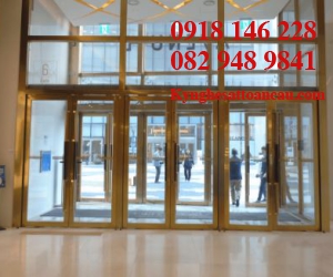 Cửa inox mạ vàng CC10