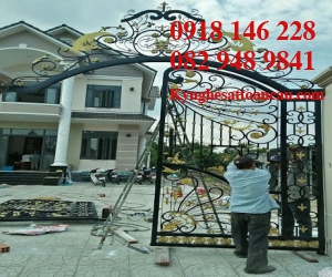 Cửa cổng sắt mỹ thuật CCS58