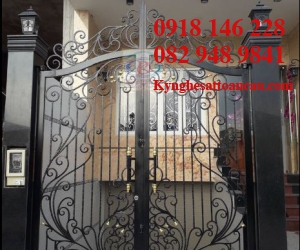 Cửa cổng sắt mỹ thuật CCS111