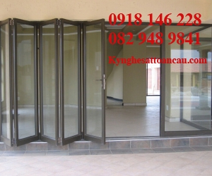 CỬa nhôm kính 05