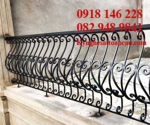 Cầu thang sắt mỹ thuật CTS10