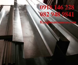 MÁNG XỐI NHÀ Ở MO20